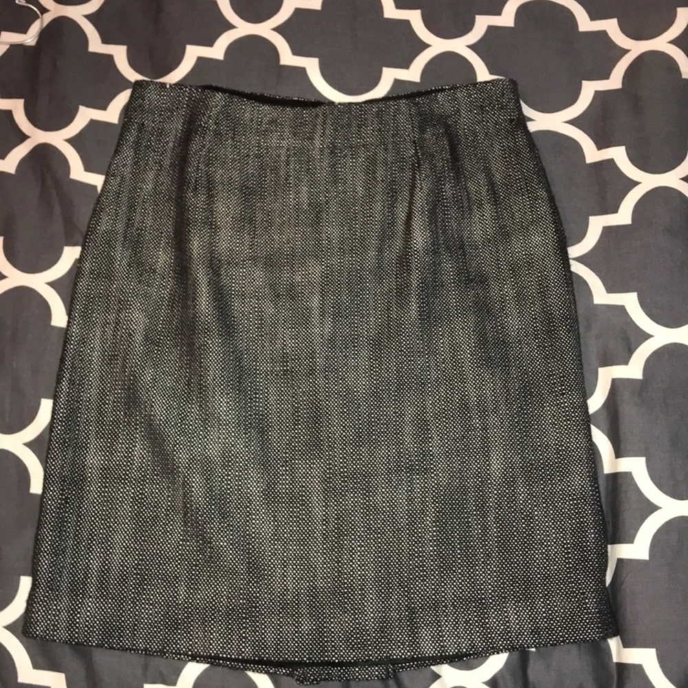 Banana Republic Pencil skirt